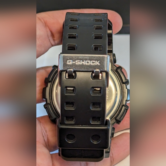 G-SHOCK GA110RG-1A Mens Watch - Picture 2 of 6